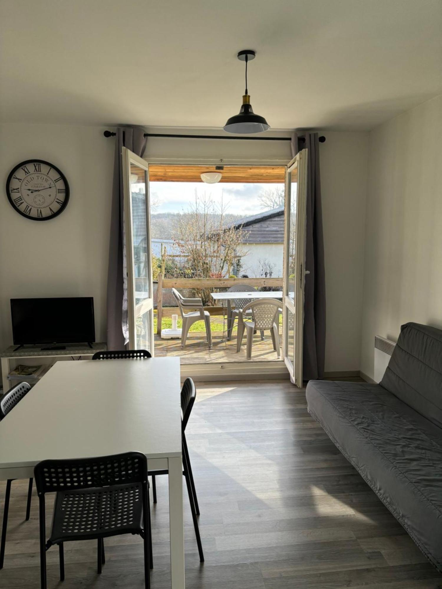 Studio Albert Avec Terrasse A Proximite De ميتز المظهر الخارجي الصورة